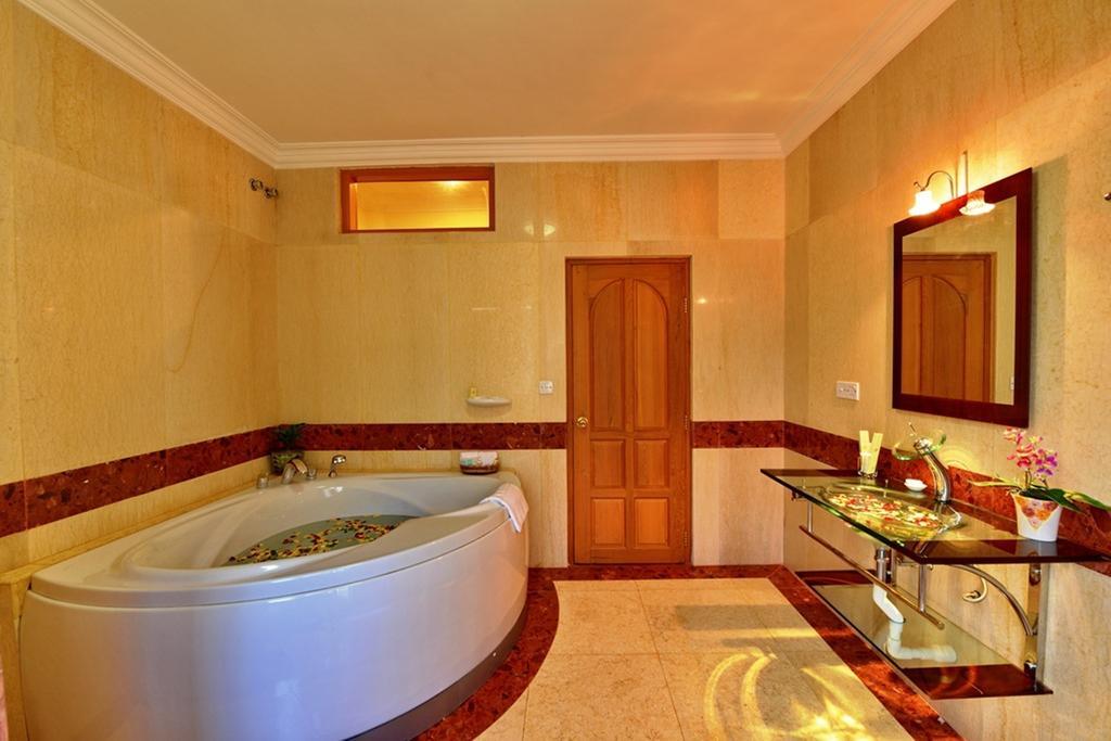 Win Unity Hotel Pyin Oo Lwin Room photo